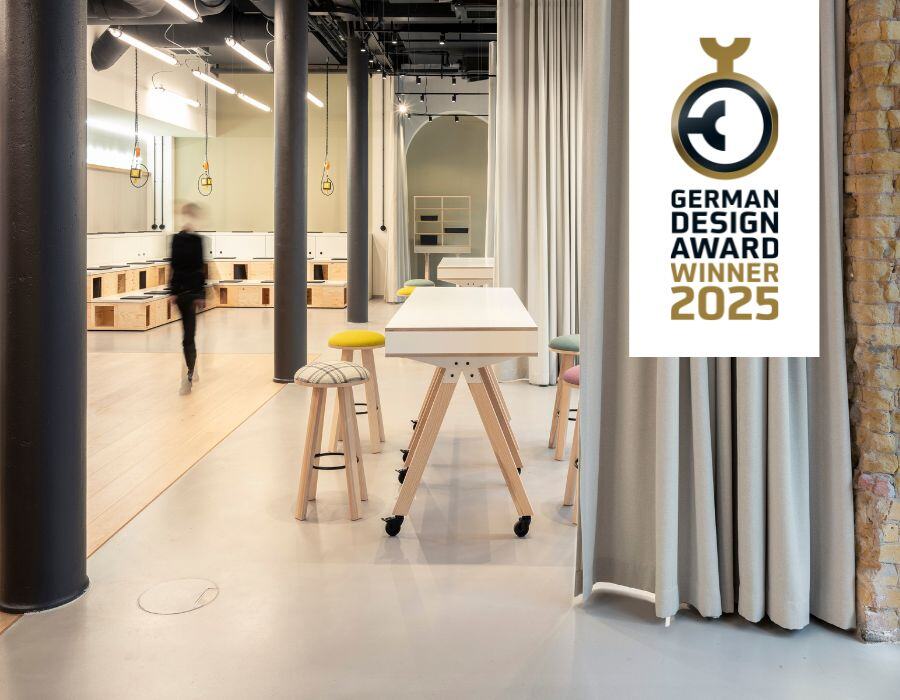 Blick in den Kreativ-Lab des AOK Bundeverbands, geplant und eingerichtet von designfunktion und German Design Award Winner 2025